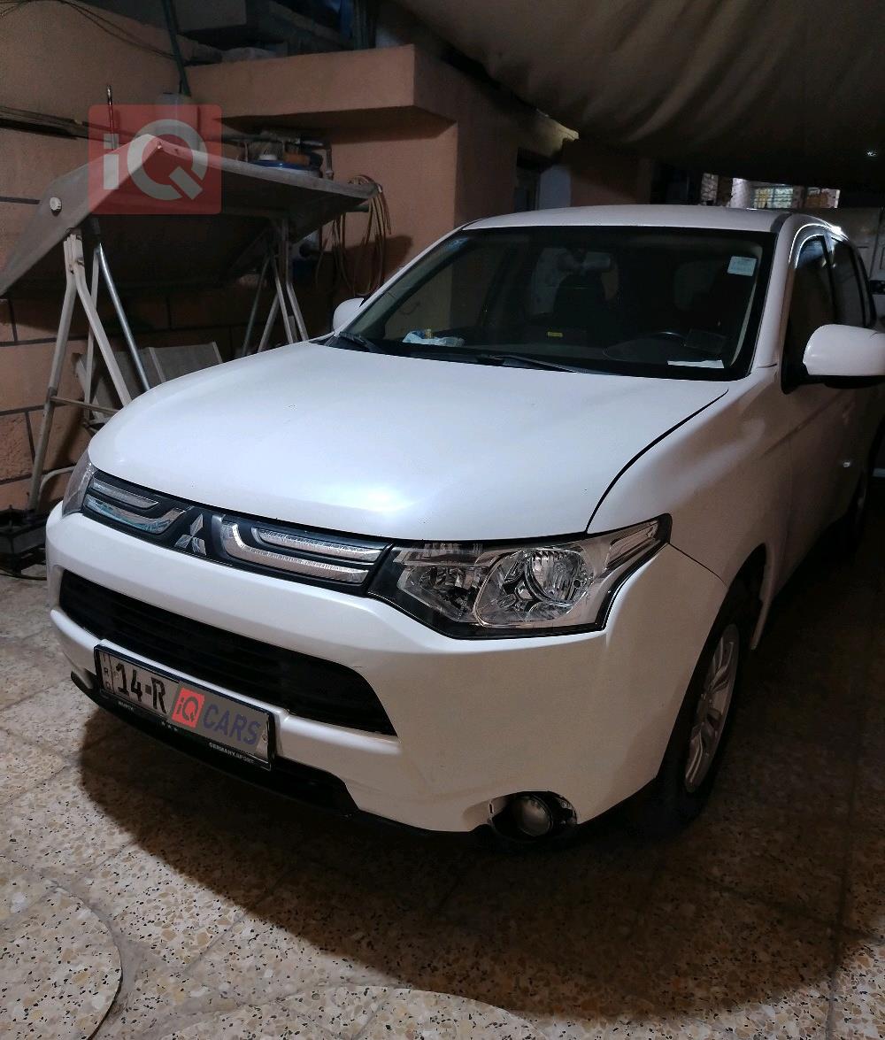 میتسوبیشی ئاوتلاندەر